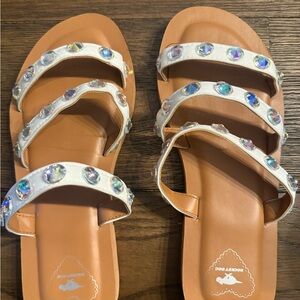 Rocket Dog White Tan Studded Sandals